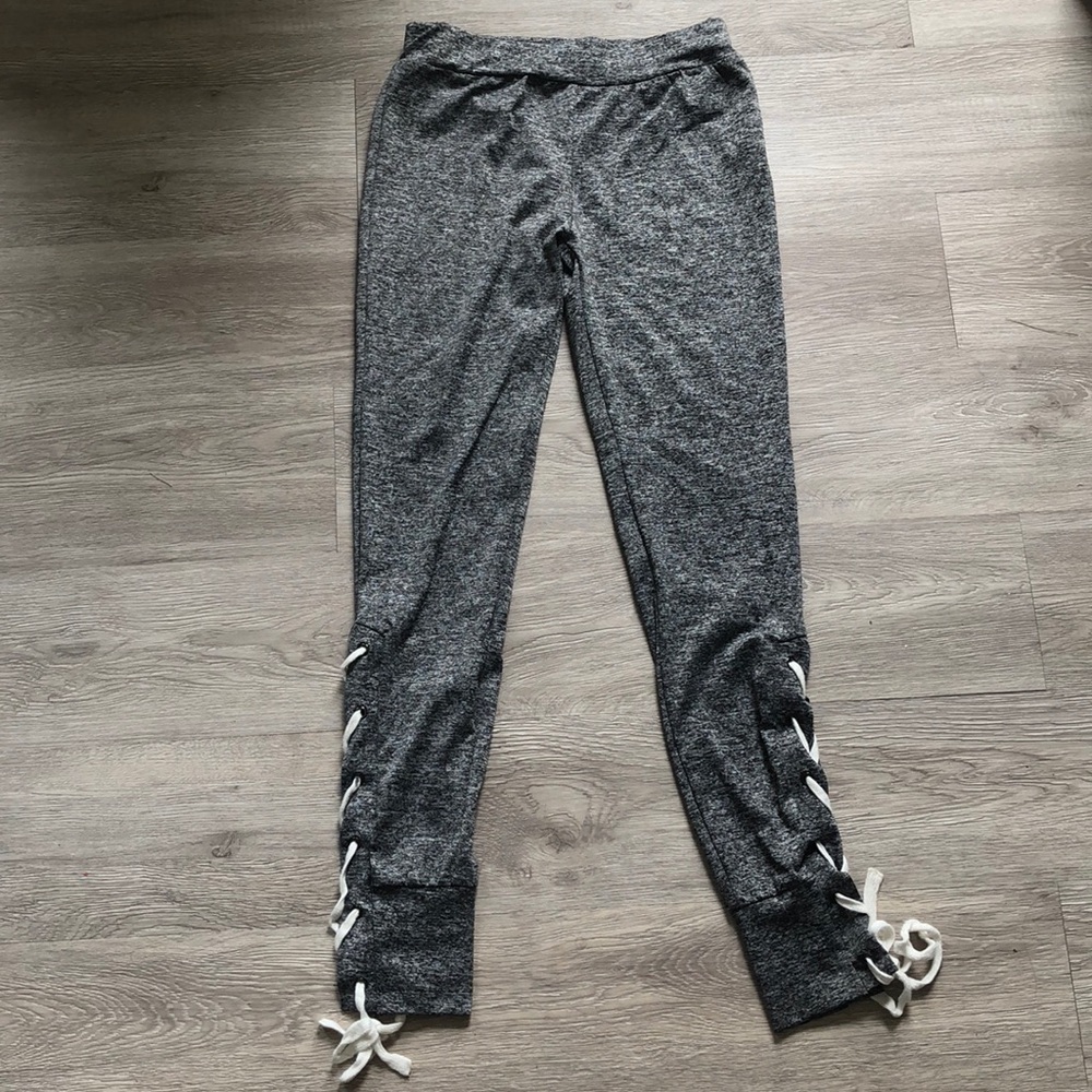 Ankle lace up gray leggings